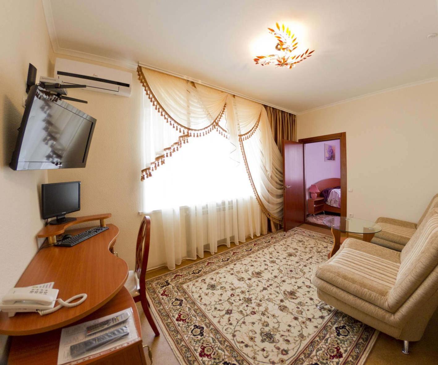 Kristina Hotel Zaporizhia Εξωτερικό φωτογραφία