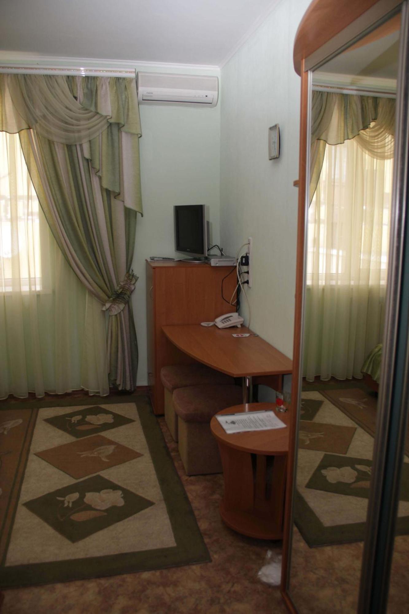 Kristina Hotel Zaporizhia Εξωτερικό φωτογραφία